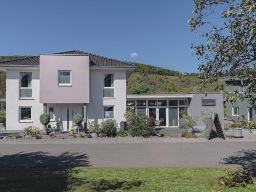 Punderich Apartment | Ferienweingut Lütz