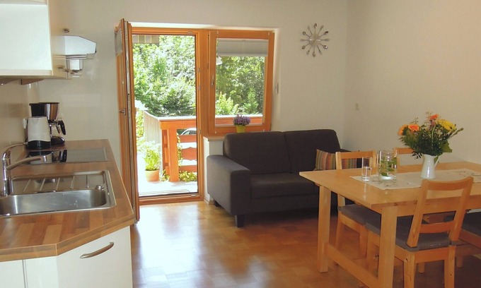 Berchtesgaden Apartment | Ferienwohnung/2 Schlafzimmer/1 Wohnküche/1 Bad/seperates WC/Terrasse