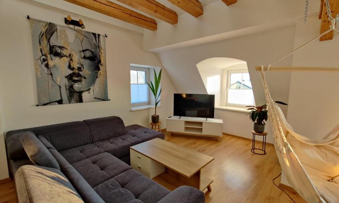 Mering Apartment | Ferienwohnung "Alpspitze" - Familienfreundliche Maisonette in Mering