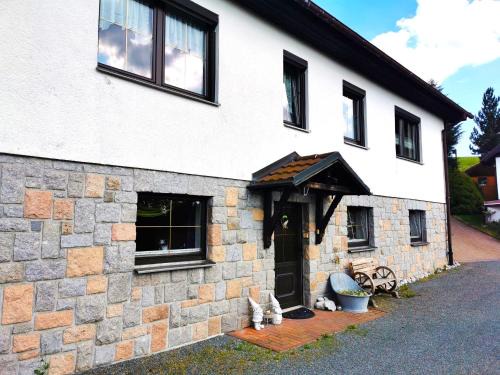Schoenheide Apartment | Ferienwohnung Am Bergmannsbrunnen
