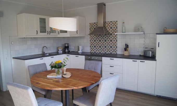Wiefelstede Apartment | Ferienwohnung Am Bienengarten
