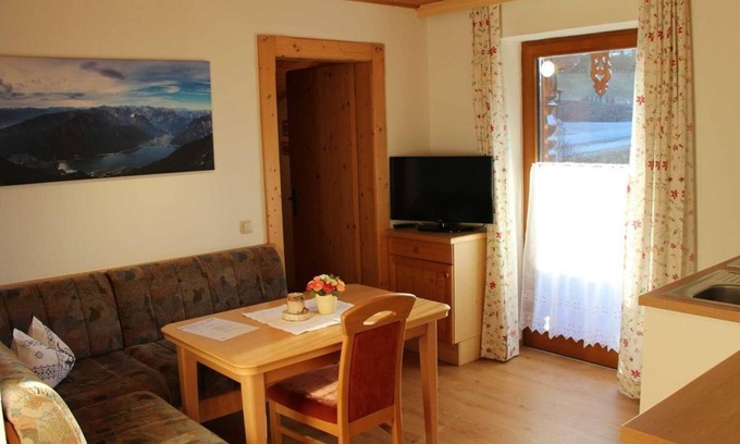 Schwaz Apartment | Ferienwohnung B - Appartements Landhaus Schwaninger