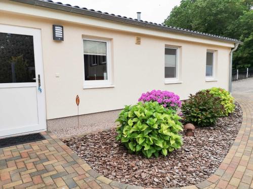 Karow Apartment | Ferienwohnung Bluetenzauber