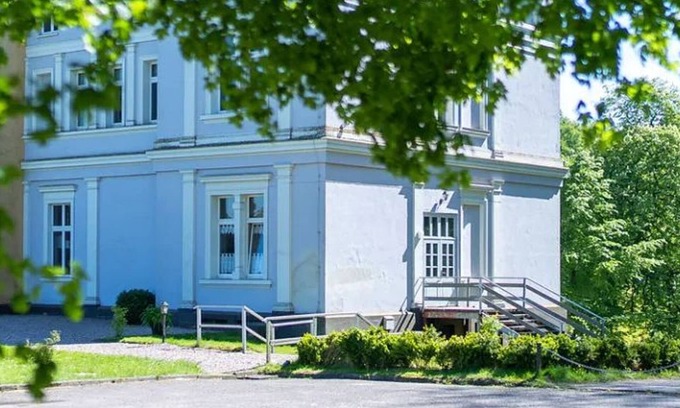 Semlow Apartment | Ferienwohnung Grafensuite im Schloss Semlow - Schloss Semlow mit Englischem Landschaftspark