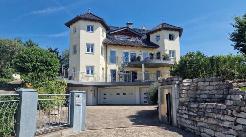 Absberg Apartment | Ferienwohnung Halbig