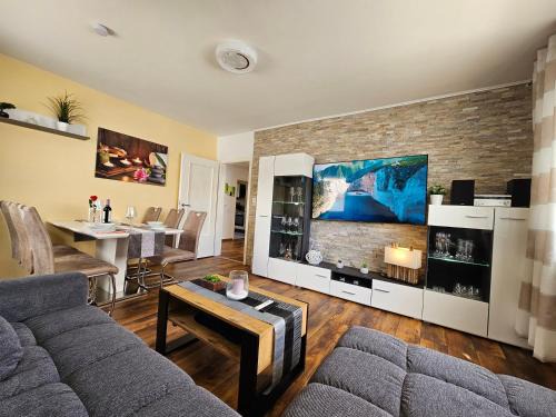 Wesertor Apartment | Ferienwohnung In Wesertor Mit Garten