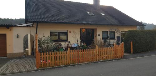 Eltmann Apartment | Ferienwohnung Karin