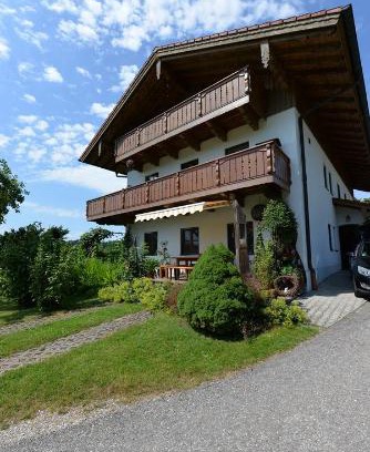 Rimsting Apartment | Ferienwohnung Kurz