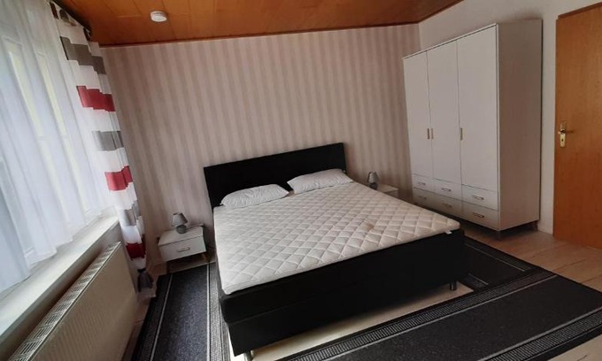 Plate Apartment | Ferienwohnung Lewitztor