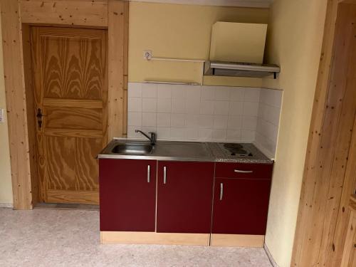 Rakow Apartment | Ferienwohnung mit Garten und Ostseenähe OVS 111