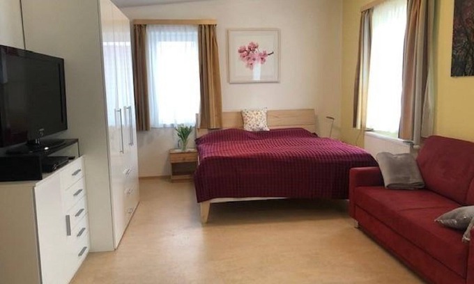 Nohagen Apartment | Ferienwohnung mit Terrasse und Geräumigem Wohn-schlafraum