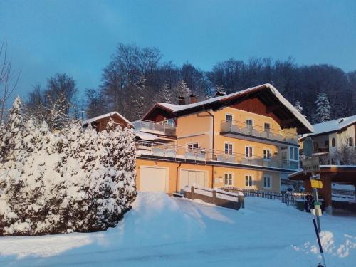 Koppl Apartment | Ferienwohnung Moorblick