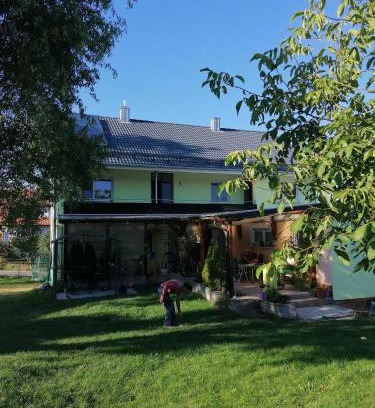 Muehlingen Apartment | Ferienwohnung Renner ca 100 qm
