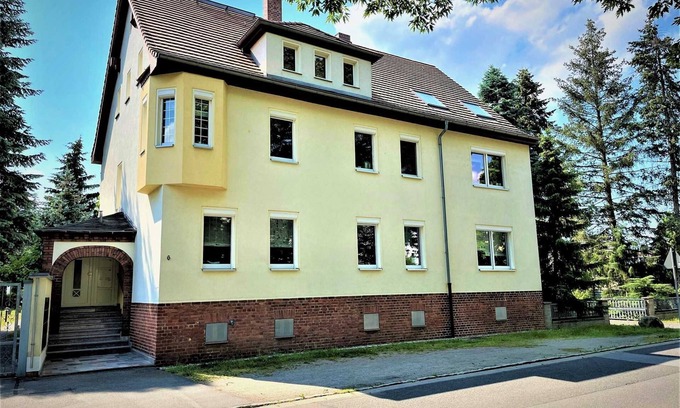 Hoyerswerda Apartment | Ferienwohnung Schönwälder