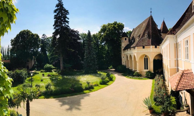 Schrattenthal Apartment | Ferienwohnung Schloss Schrattenthal