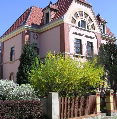 Koenigsbrueck Apartment | Ferienwohnung und Pension "Zur Aue"