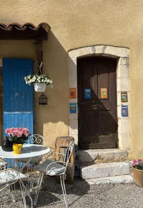 La Roque-Esclapon House | Ferme de Sejour Rebuffel