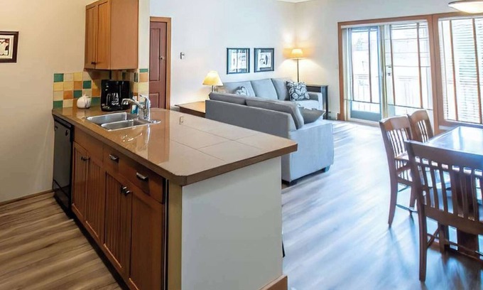 East Kootenay Condo | Fernie - Timberline Lodges King Fir #431