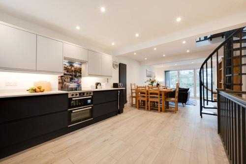 West Looe House | Ferry View
