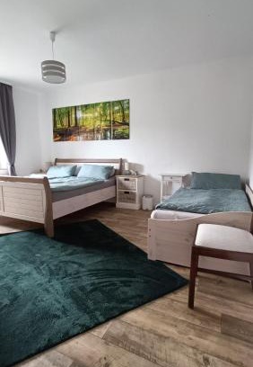 Beckedorf Apartment | FeWo Deisterferien, Terrasse, Netflix, Wlan, A2, B65, Steinhude, bis 8 Personen