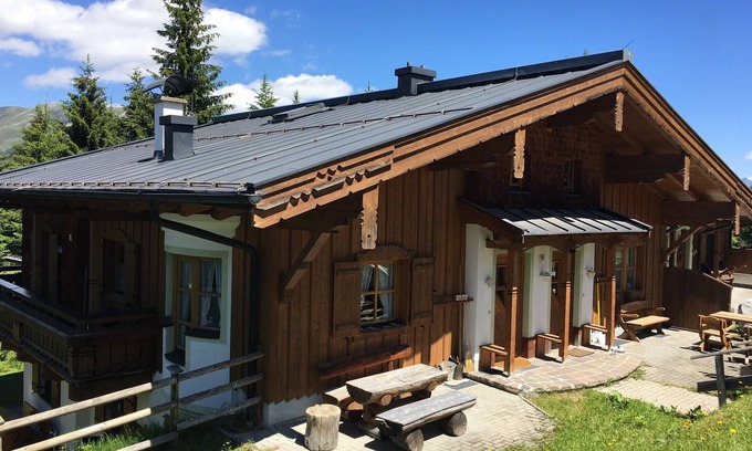 Hochkrimml Apartment | ⛷️FeWo SONNBICHL⛷️für max 6 persons/close to the elevator/2 parking spaces/WLAN