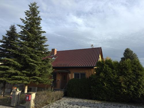 Bad Klosterlausnitz Apartment | FeWo T und T GbR