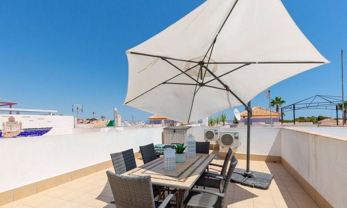 Los Balcones House | Fidalsa Summer Breeze