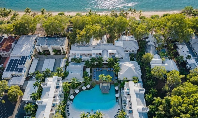 Palm Cove Resort | Fig Oasis Poolside Resort Living at The Beach Club