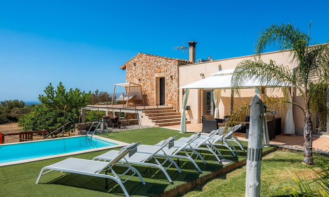 Son Antem House | Finca Monserrat, ideal for families with swimming pool