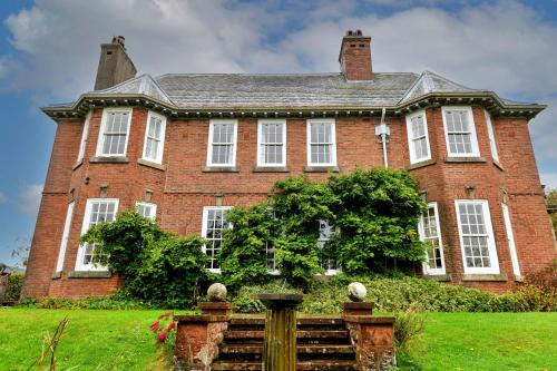 Carlisle House | Finest Retreats - Edwardian Country House - 9 Bed, Sleeping up to 21