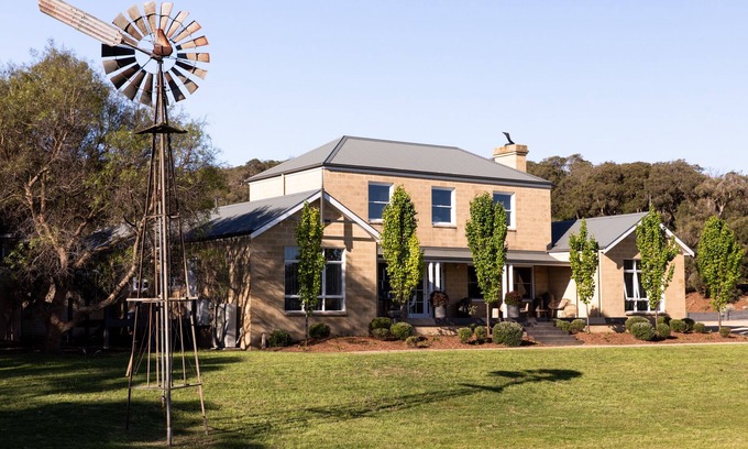 Fingal Villa | Fingal House-Ultimate Escape for Groups, Families & Retreats