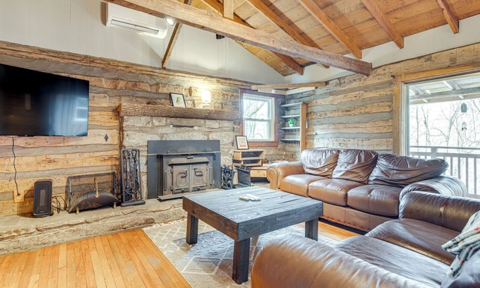 Cataloochee Ranch Cabin | Fire Pit + Views: Blue Ridge Mountain Cabin!