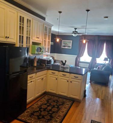 Barre Hotel | Firehouse Inn