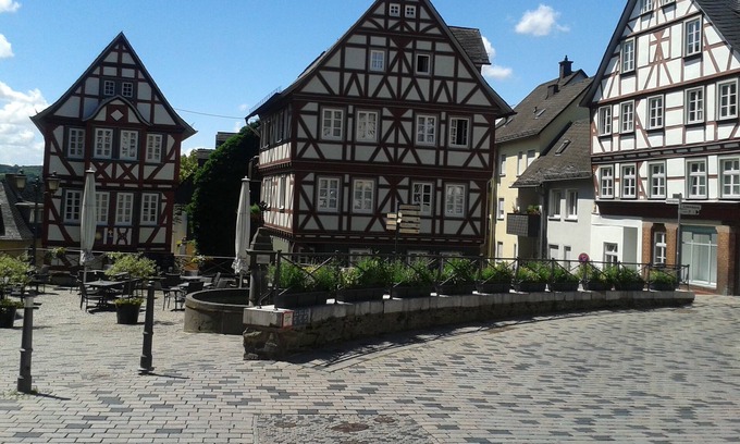 Werdorf Apartment | First-class 4 * holiday apartment for those seeking tranquility on the Lahn bike path, garden & terrace