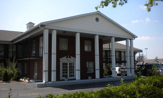 Rantoul Hotel | First Heritage Inn Rantoul