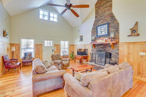 Marietta House | Fish, Hike and Relax Marietta Gem with River Access!