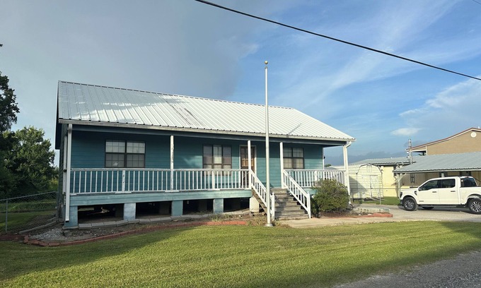 Theriot House | Fishing camp in Falgout Canal Marina!