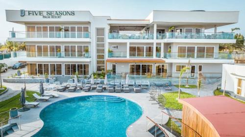 Prampram Hotel | Five Seasons Palm Resort