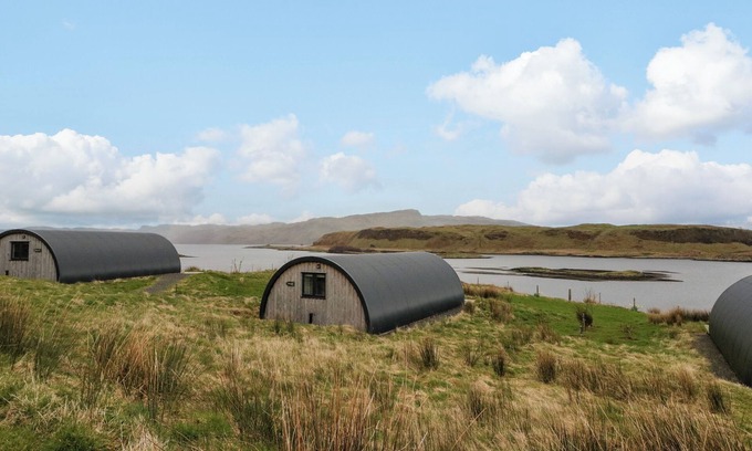 Isle of Luing Cottage | FLADDA, romantic, with a garden in Cullipool, Isle Of Luing