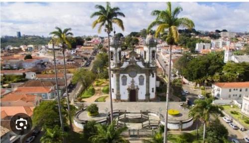 Bonfim Apartment | Flat ao lado UFSJ e Igreja São Francisco
