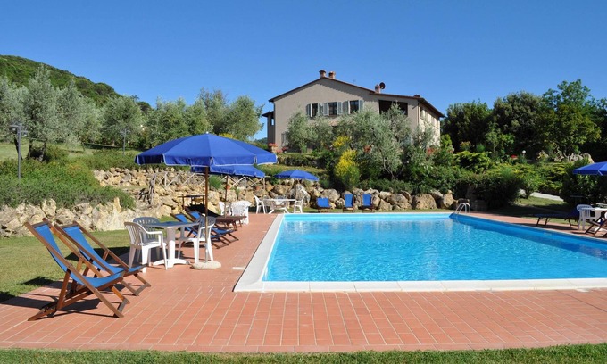 Iano Apartment | Flat in Iano,covered terrace, A/C, village walking distance,Wi-Fi,pool, sleeps 8