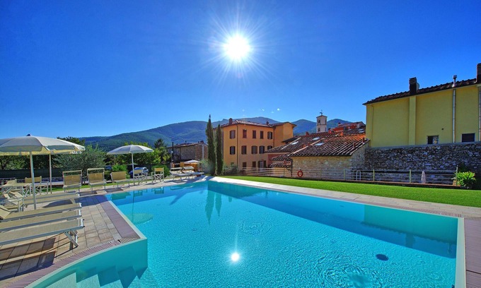 Santa Maria del Giudice Apartment | Flavia 2 - Vacation Rental with swimming pool in Lucca