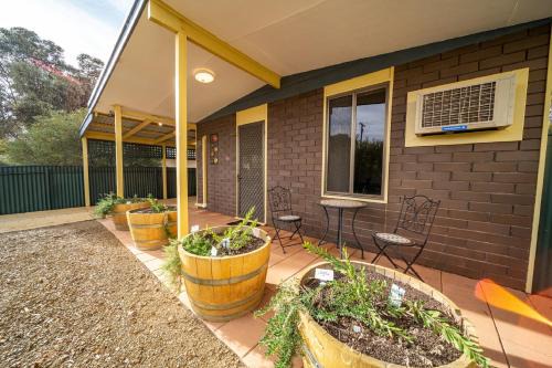 Wonoka House | Flinders Ranges Bed and Breakfast
