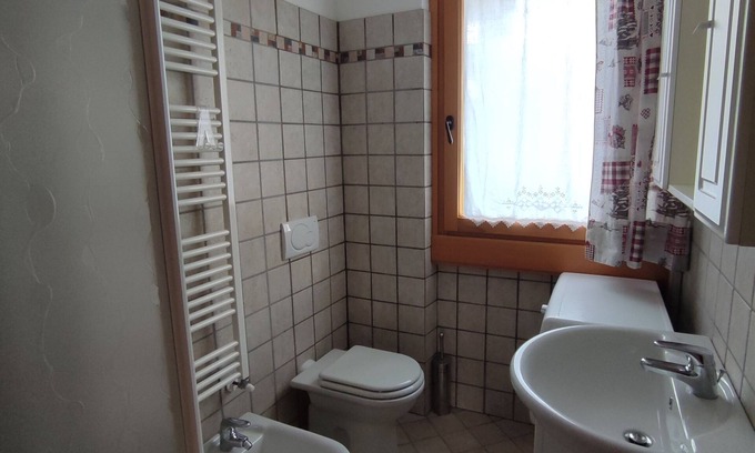 Temu House | Flora Alpina Apartments- Arnica three-room apartment with large terrace