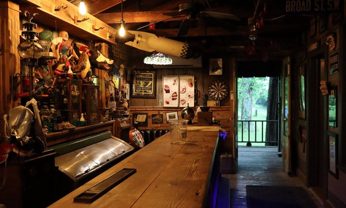 Opelousas House | ★ Folk Art HonkyTonk Museum - Pvt brm & full bath ★