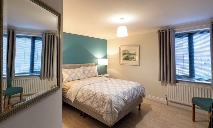 Carrickfergus Cottage | Fool's Haven Thatched Cottage