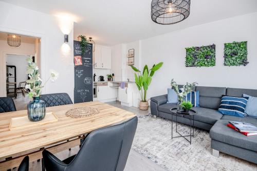 Altstadt II Apartment | Forest Premium Apartment Balcony - Mülheim, WI-FI, Netflix
