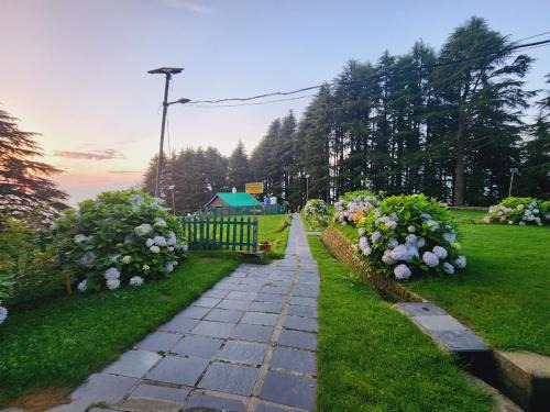 Dalhousie Hotel | Forest Vibes Kalatop