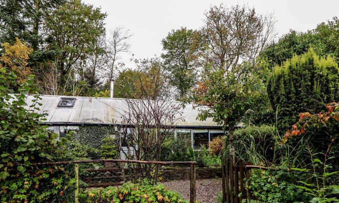 Newcastle-on-Clun Cottage | FOREST VIEW BARN, pet friendly, character holiday cottage in Beguildy