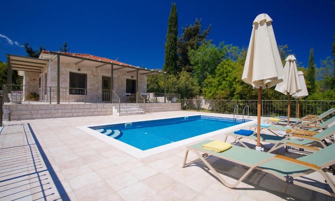 Logarata Villa | Forest Villas Kefalonia